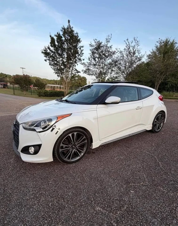 2016 Hyundai Veloster - Image 6 of 12