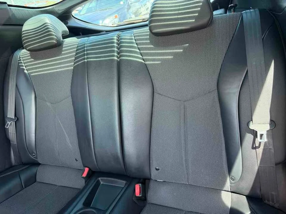 2016 Hyundai Veloster - Image 18 of 20