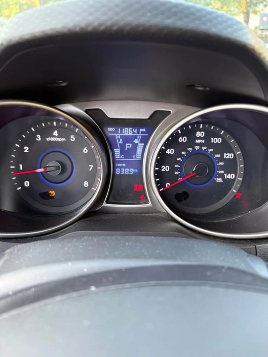 2016 Hyundai Veloster - Image 6 of 8