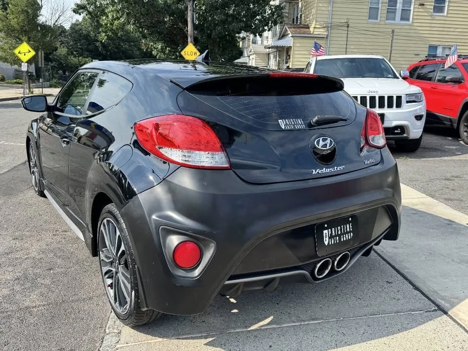 2016 Hyundai Veloster - Image 9 of 20