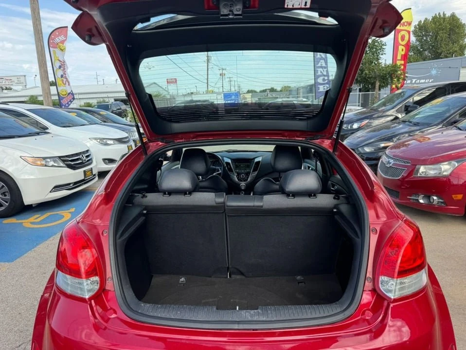 2016 Hyundai Veloster - Image 13 of 20
