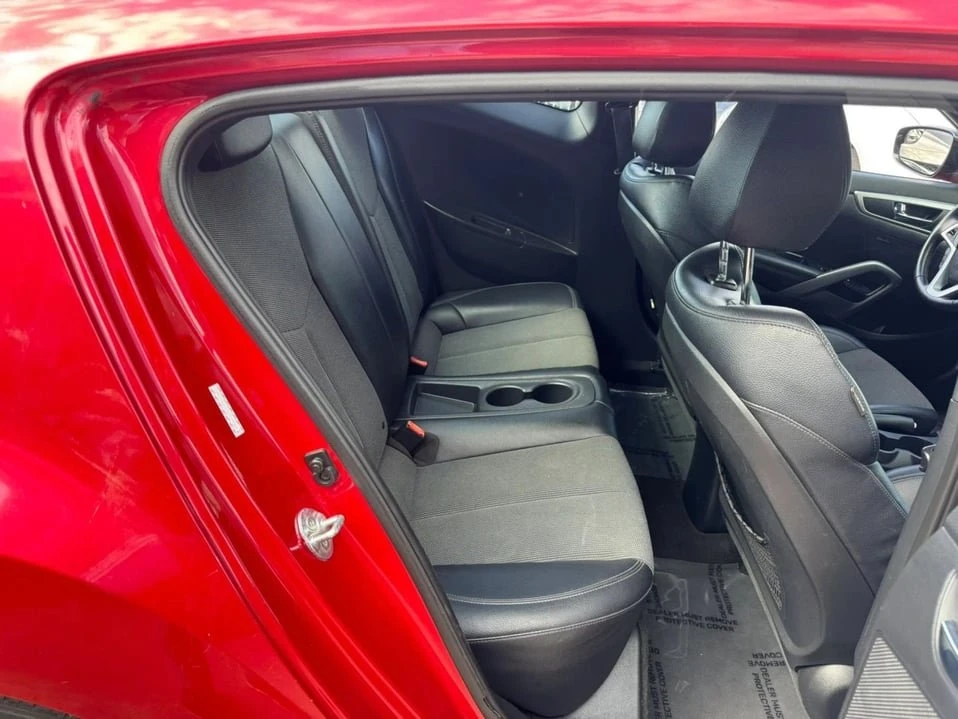 2016 Hyundai Veloster - Image 12 of 20