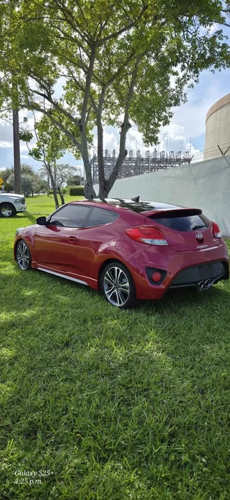 2016 Hyundai Veloster - Image 5 of 15