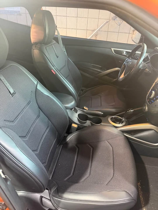 2016 Hyundai Veloster - Image 6 of 9
