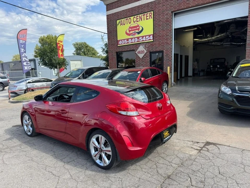 2016 Hyundai Veloster - Image 3 of 20