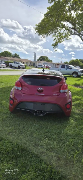 2016 Hyundai Veloster - Image 10 of 15