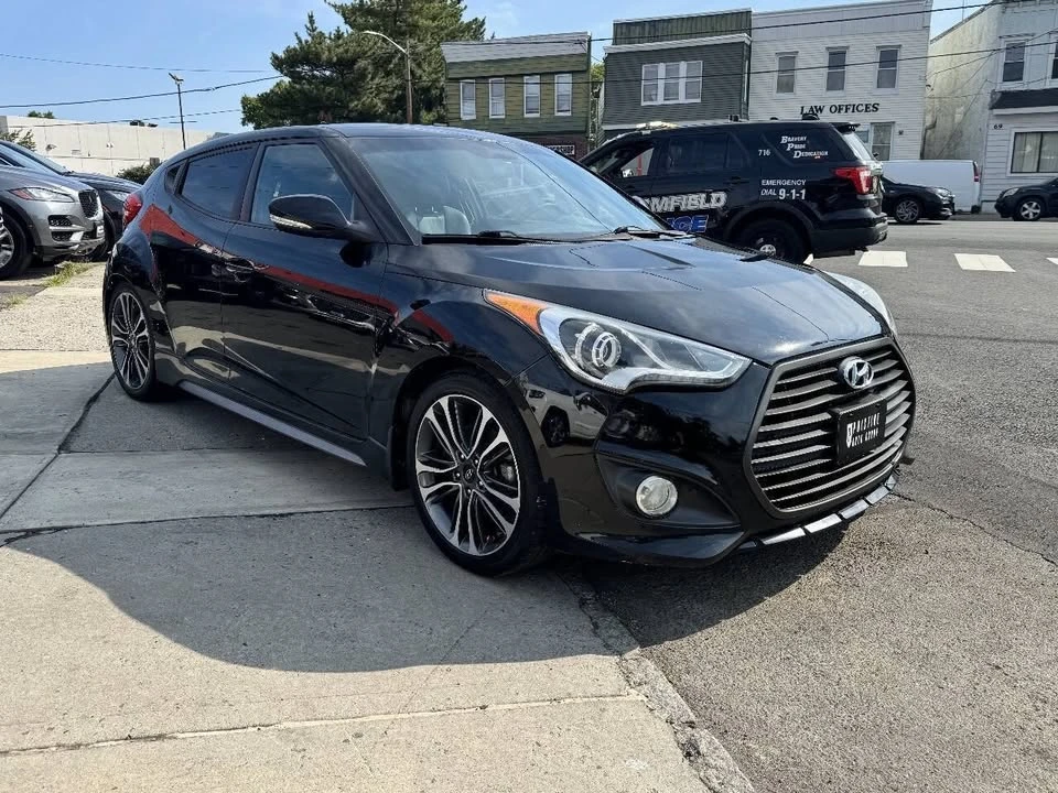 2016 Hyundai Veloster - Image 15 of 20