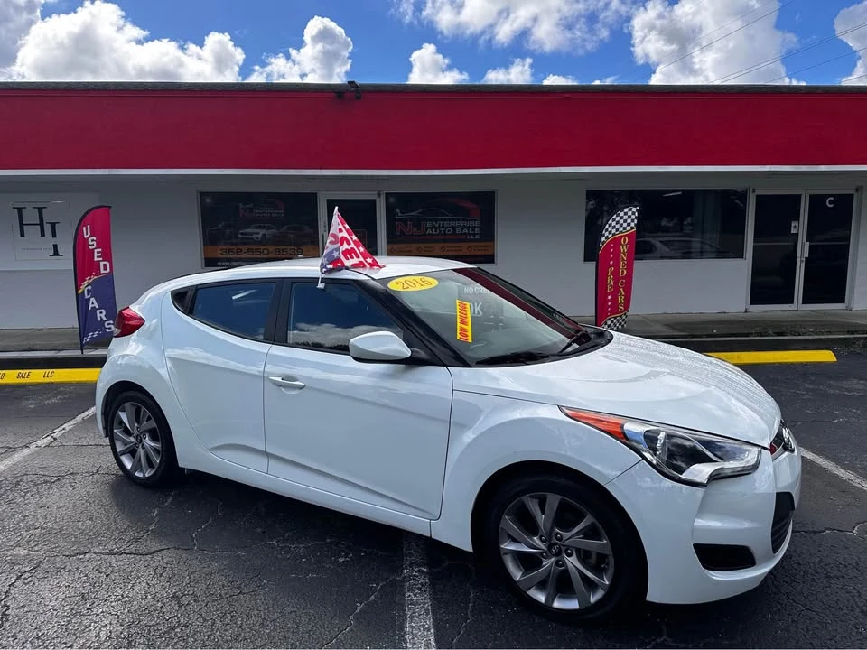 2016 Hyundai Veloster - Image 2 of 7