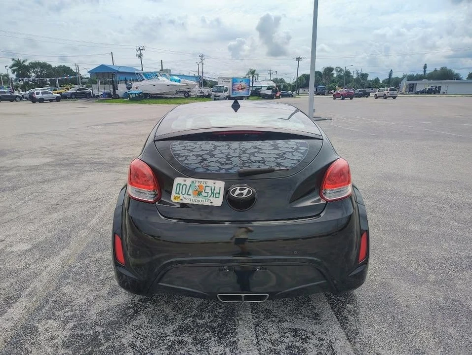 2016 Hyundai Veloster - Image 6 of 9