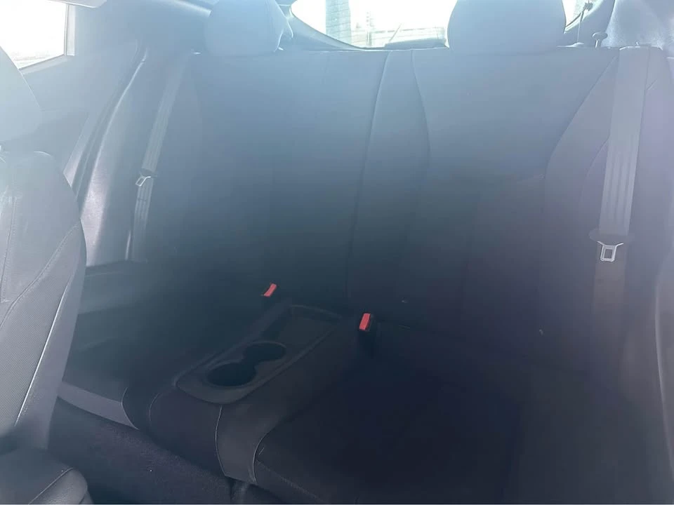 2016 Hyundai Veloster - Image 7 of 9
