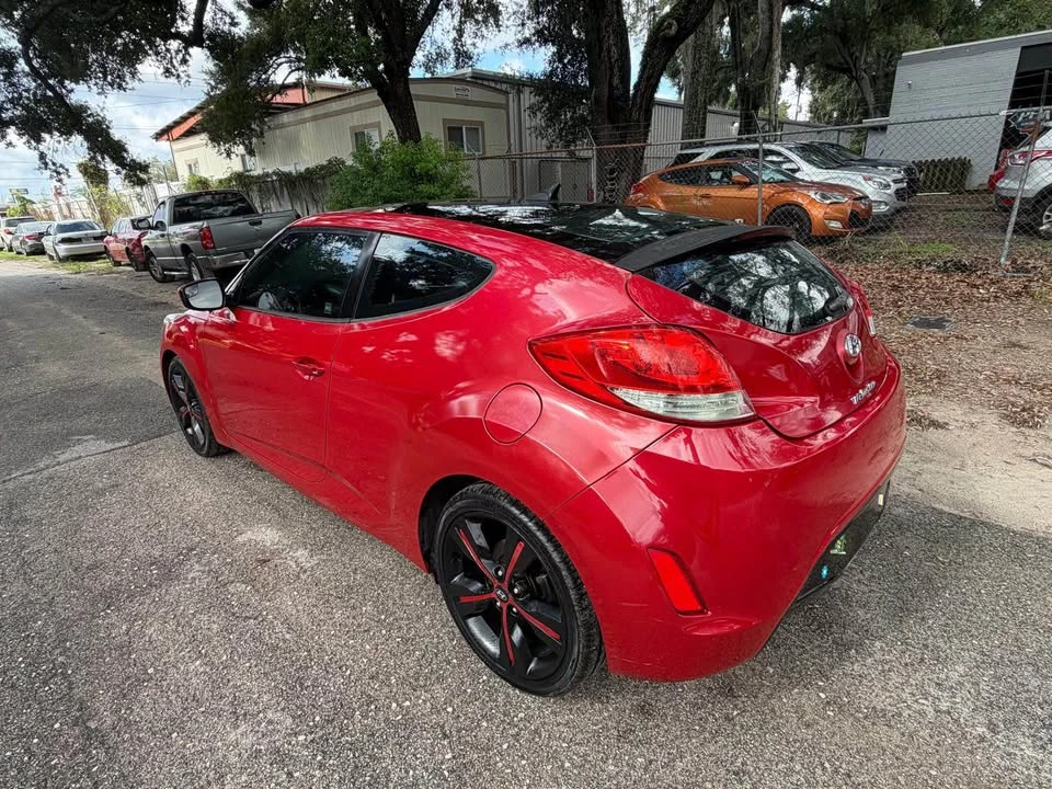 2016 Hyundai Veloster - Image 4 of 12