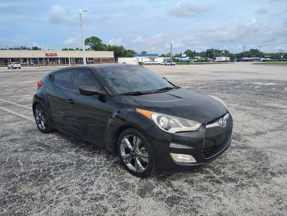 2016 Hyundai Veloster - Image 3 of 9