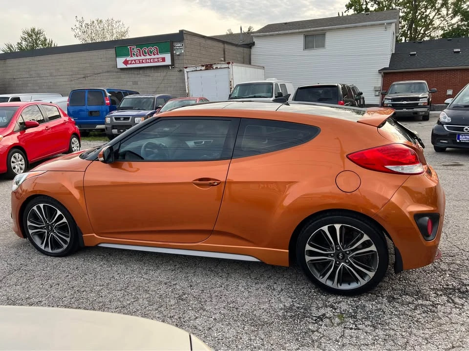 2016 Hyundai Veloster - Image 5 of 17