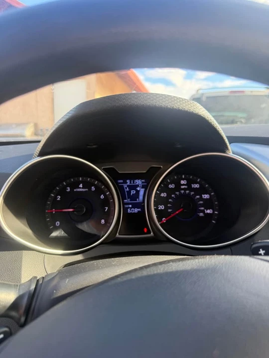 2016 Hyundai Veloster - Image 4 of 4