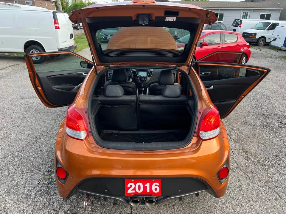 2016 Hyundai Veloster - Image 8 of 17