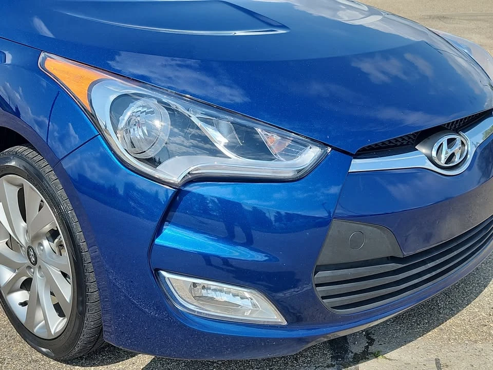 2016 Hyundai Veloster - Image 2 of 19