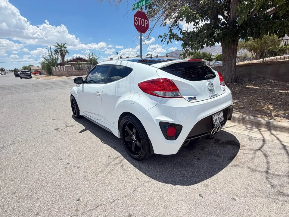 2016 Hyundai Veloster - Image 2 of 6