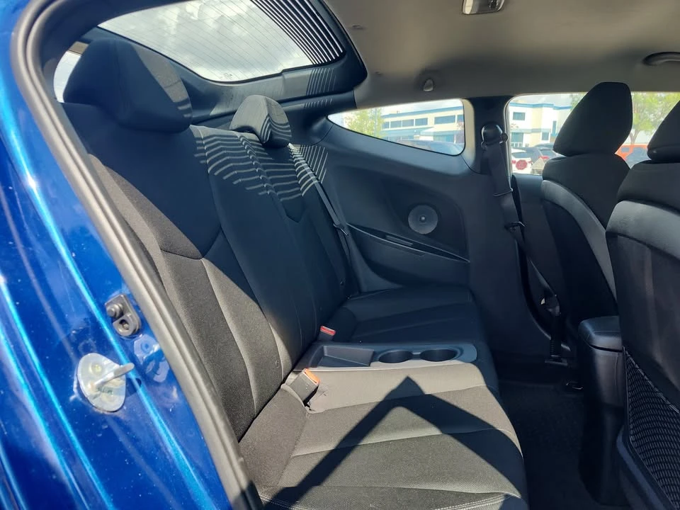 2016 Hyundai Veloster - Image 13 of 19