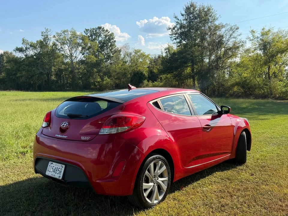 2016 Hyundai Veloster - Image 4 of 8