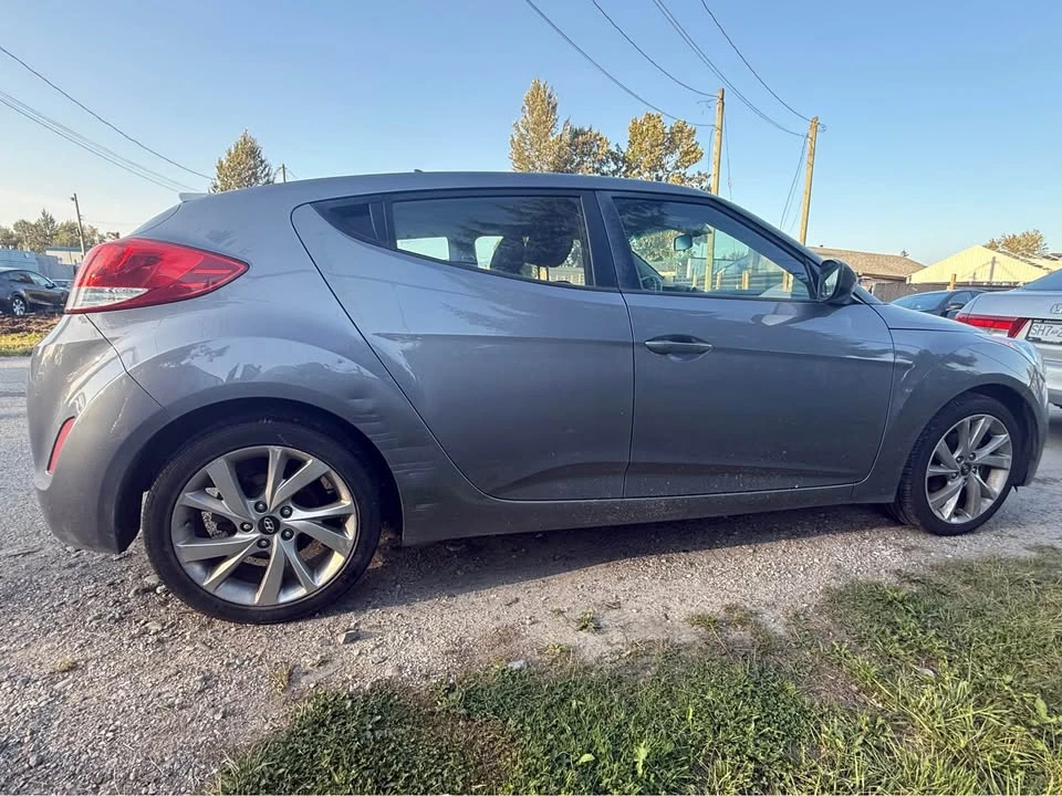 2016 Hyundai Veloster - Image 3 of 6