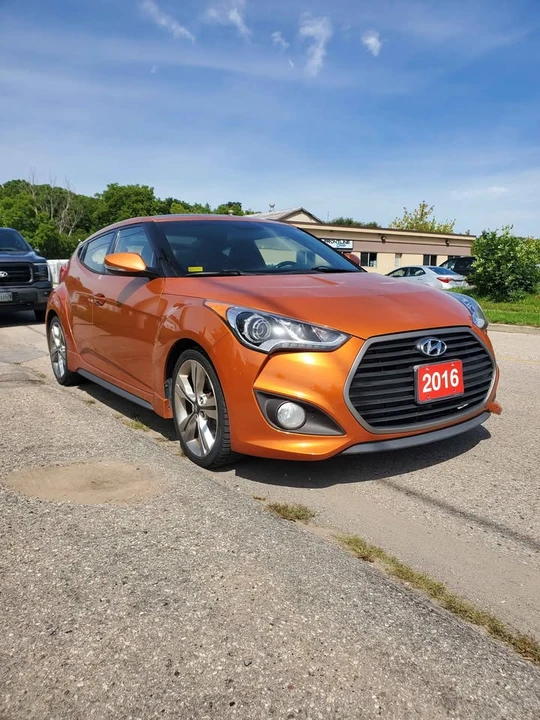2016 Hyundai Veloster - Image 4 of 15