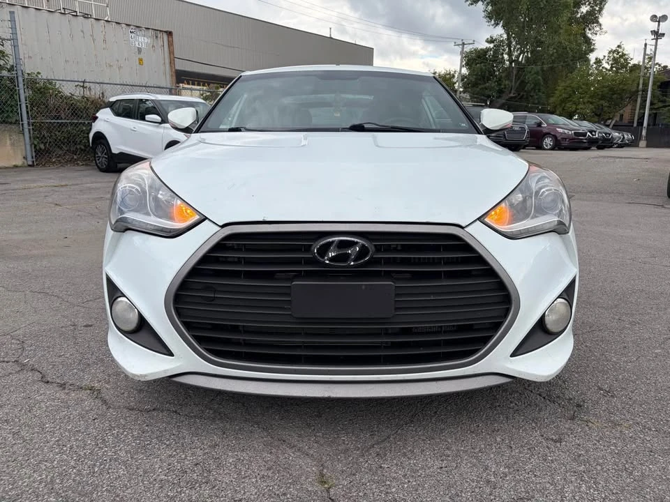2016 Hyundai Veloster - Image 2 of 11
