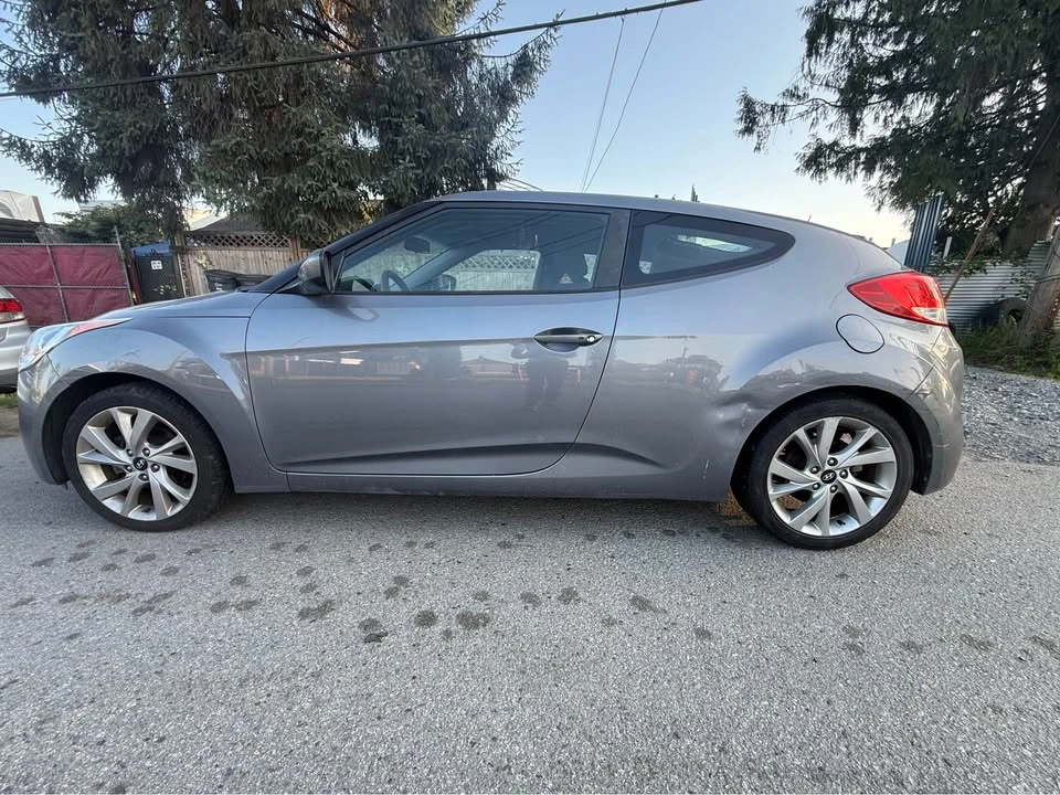 2016 Hyundai Veloster - Image 4 of 6