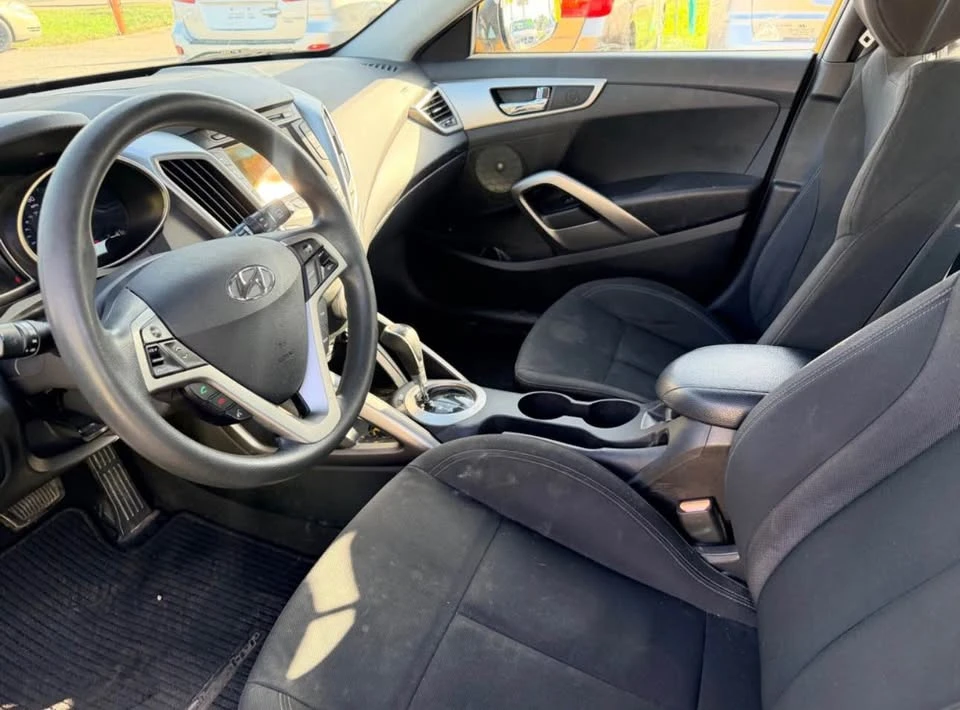2016 Hyundai Veloster - Image 5 of 7