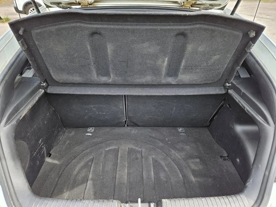 2016 Hyundai Veloster - Image 7 of 20