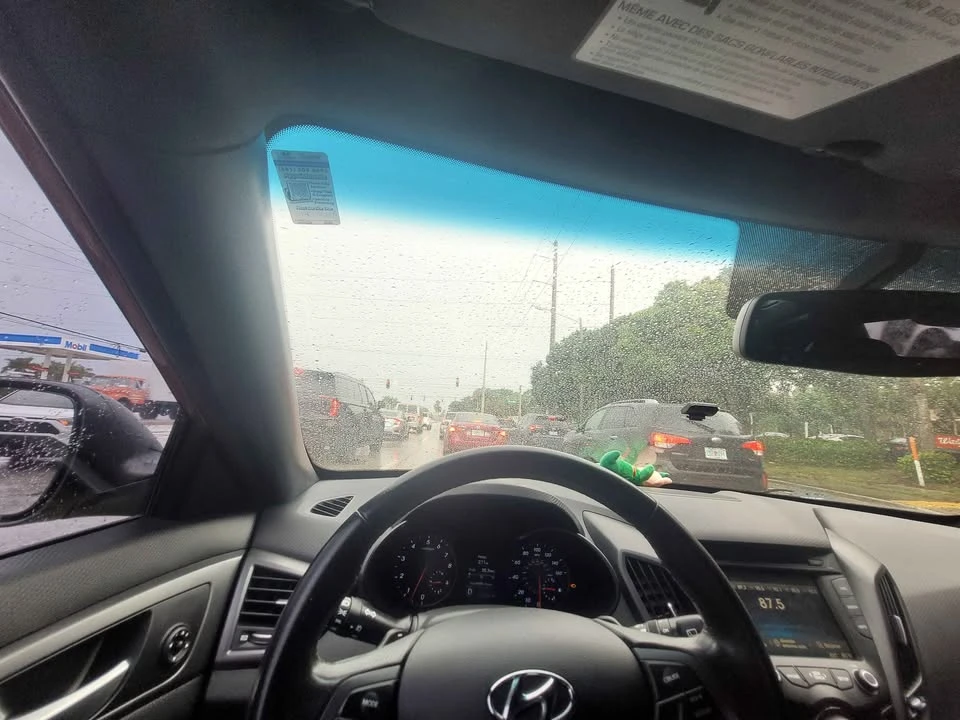 2016 Hyundai Veloster - Image 3 of 4