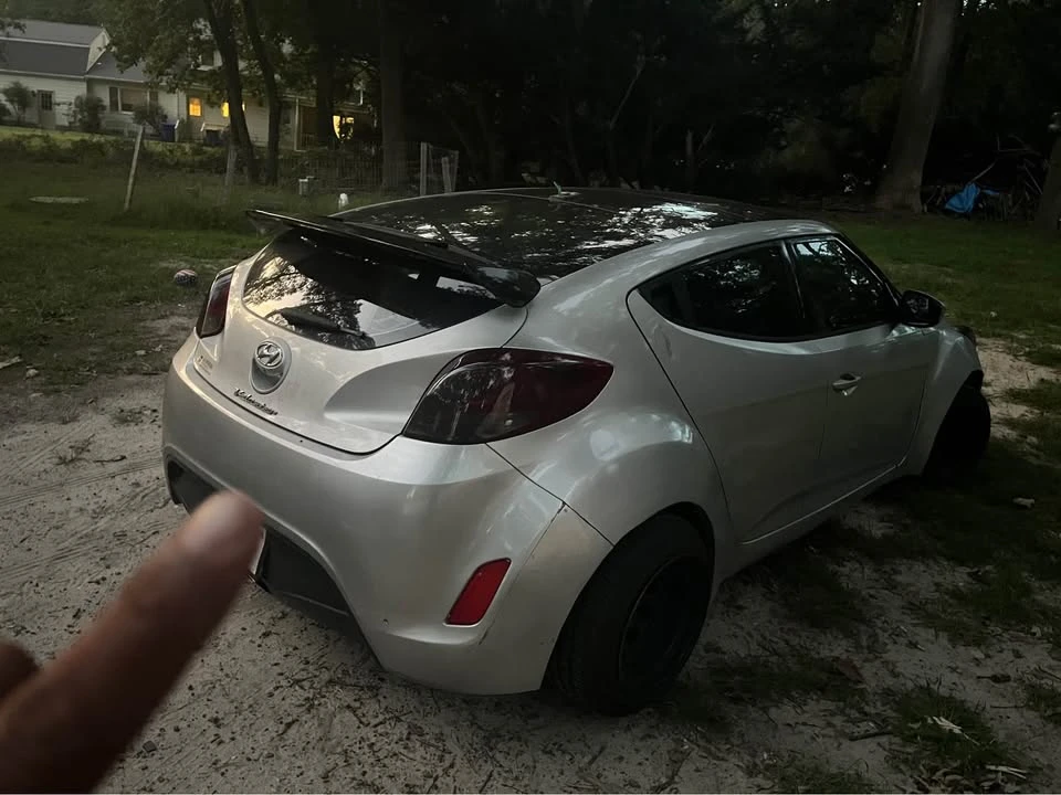 2016 Hyundai Veloster - Image 5 of 12