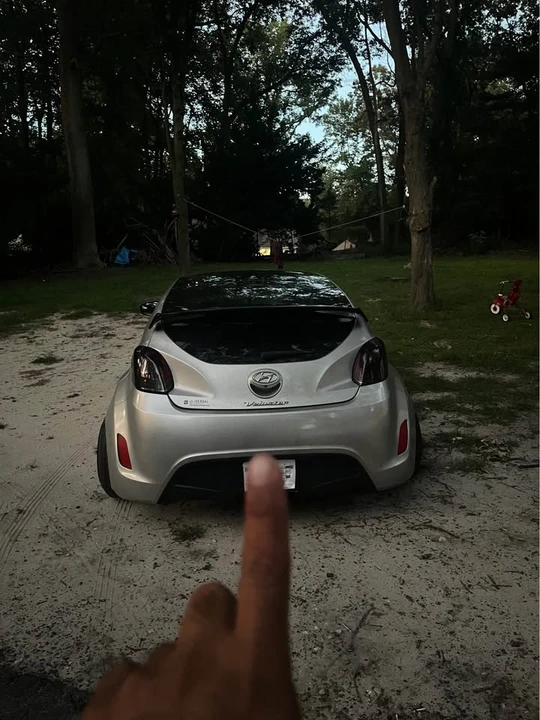 2016 Hyundai Veloster - Image 4 of 12