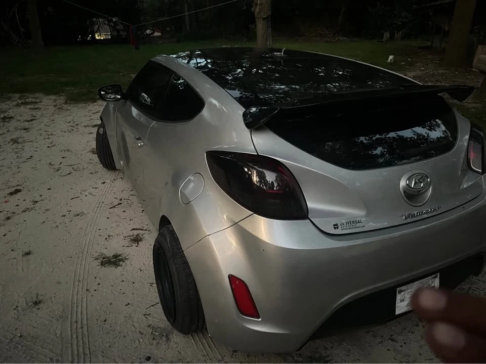 2016 Hyundai Veloster - Image 6 of 12