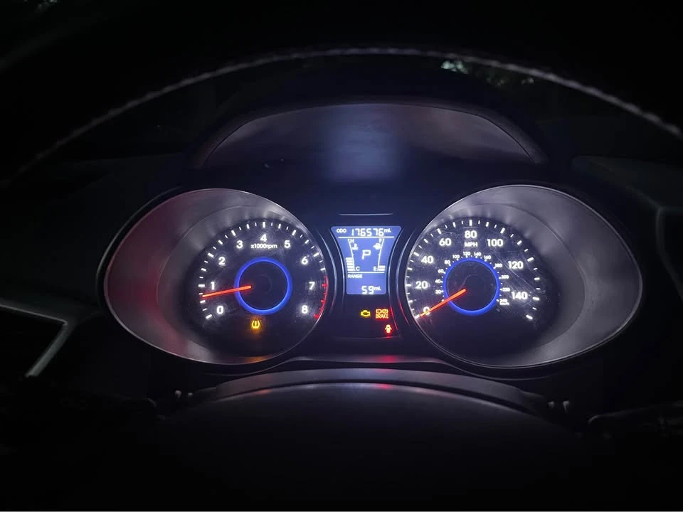 2016 Hyundai Veloster - Image 12 of 12