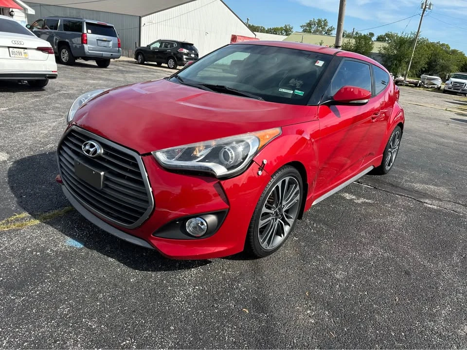 2016 Hyundai Veloster - Image 2 of 14