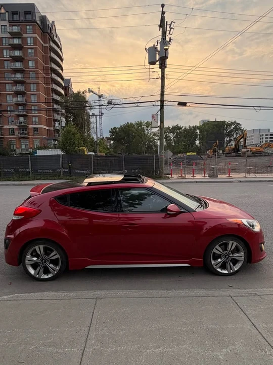 2016 Hyundai Veloster - Image 6 of 10