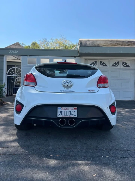 2016 Hyundai Veloster - Image 3 of 8