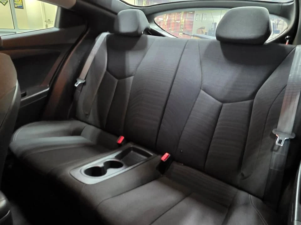 2016 Hyundai Veloster - Image 18 of 20