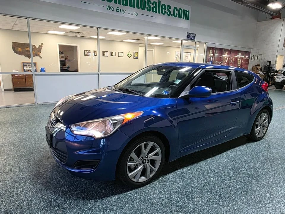 2016 Hyundai Veloster - Image 2 of 20