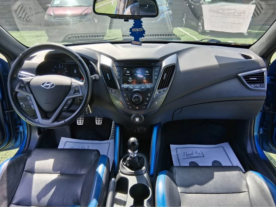 2016 Hyundai Veloster - Image 11 of 12