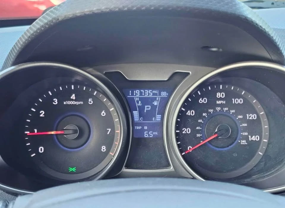 2016 Hyundai Veloster - Image 13 of 20
