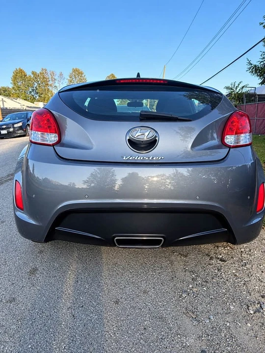 2016 Hyundai Veloster - Image 2 of 6