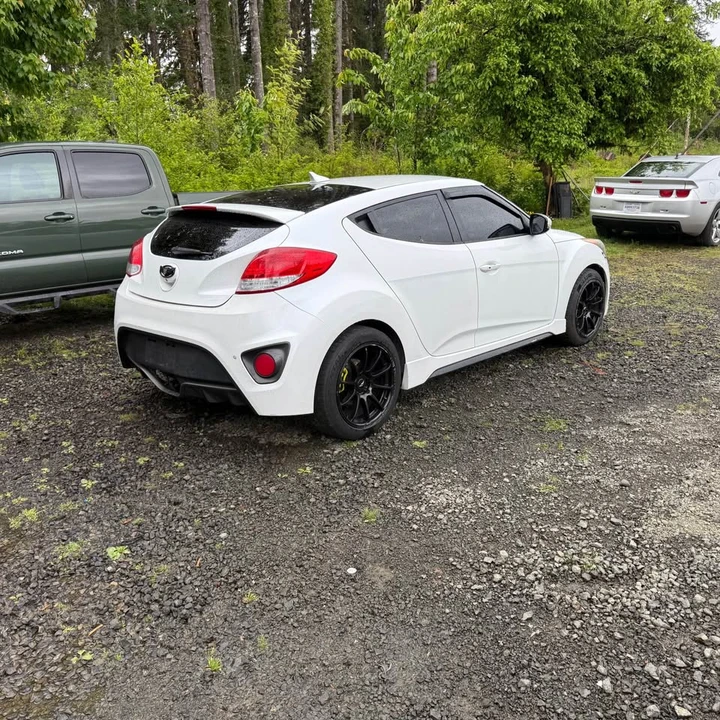 2016 Hyundai Veloster - Image 4 of 6