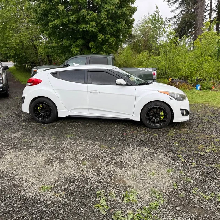 2016 Hyundai Veloster - Image 6 of 6