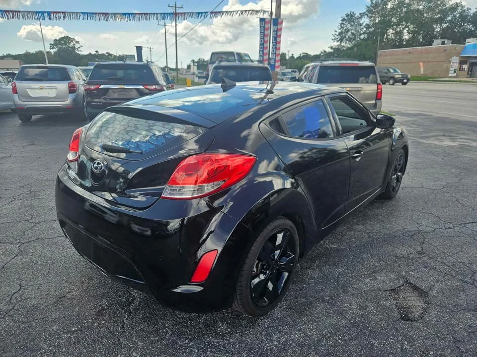 2016 Hyundai Veloster - Image 5 of 9