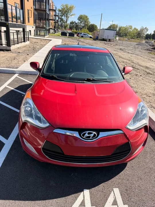 2016 Hyundai Veloster - Image 9 of 19
