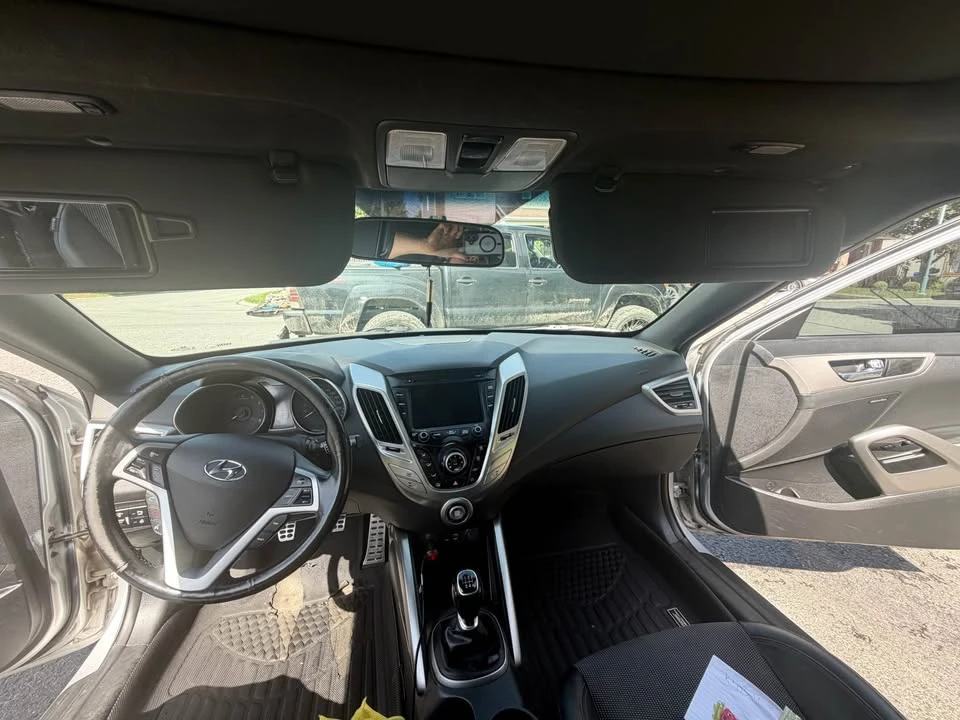 2016 Hyundai Veloster - Image 5 of 5