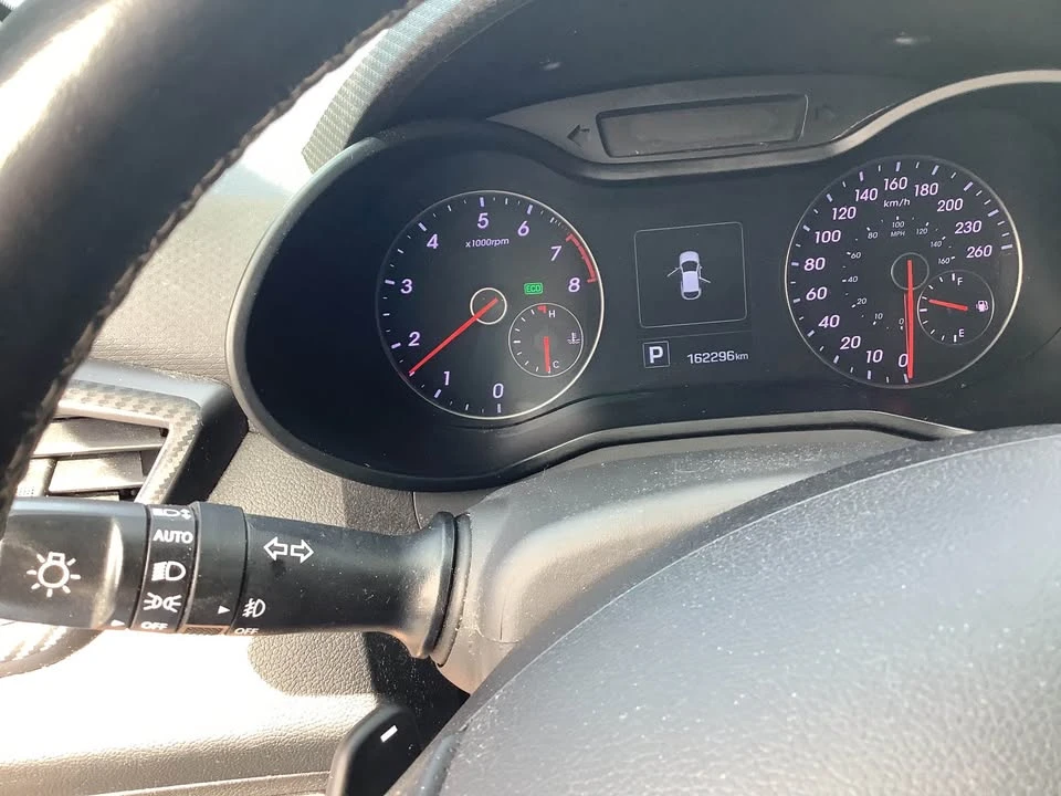 2016 Hyundai Veloster - Image 5 of 7