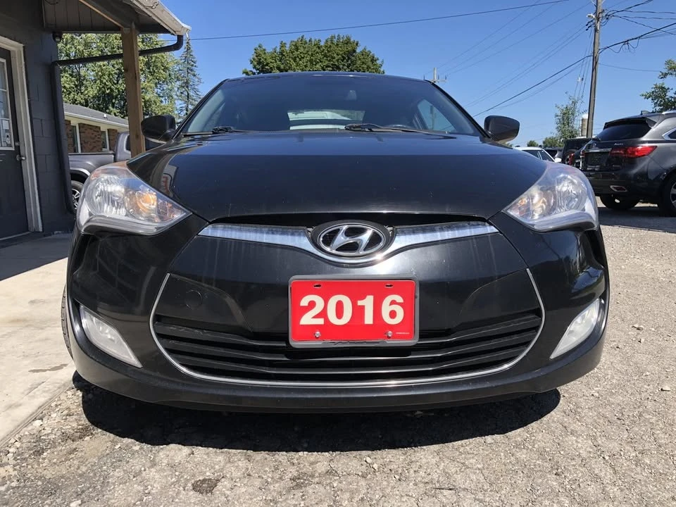 2016 Hyundai Veloster - Image 2 of 20