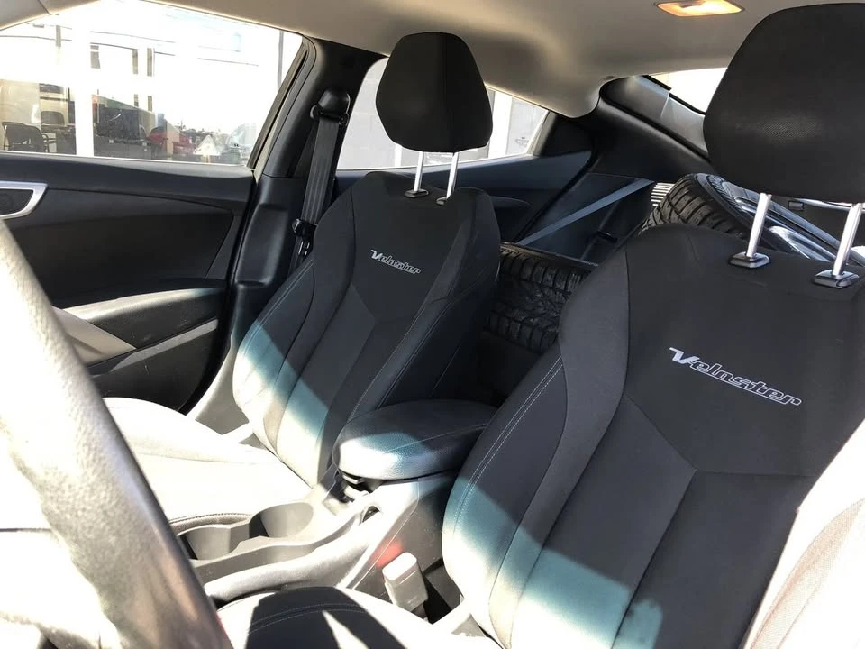 2016 Hyundai Veloster - Image 17 of 20